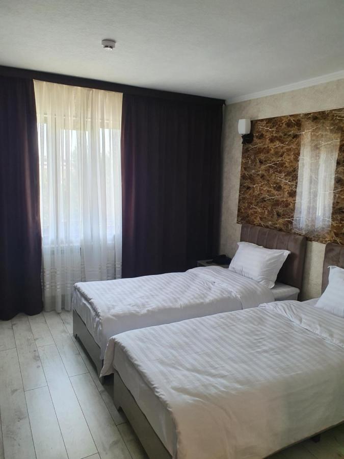Artist Regenci Hotel Taschkent Exterior foto