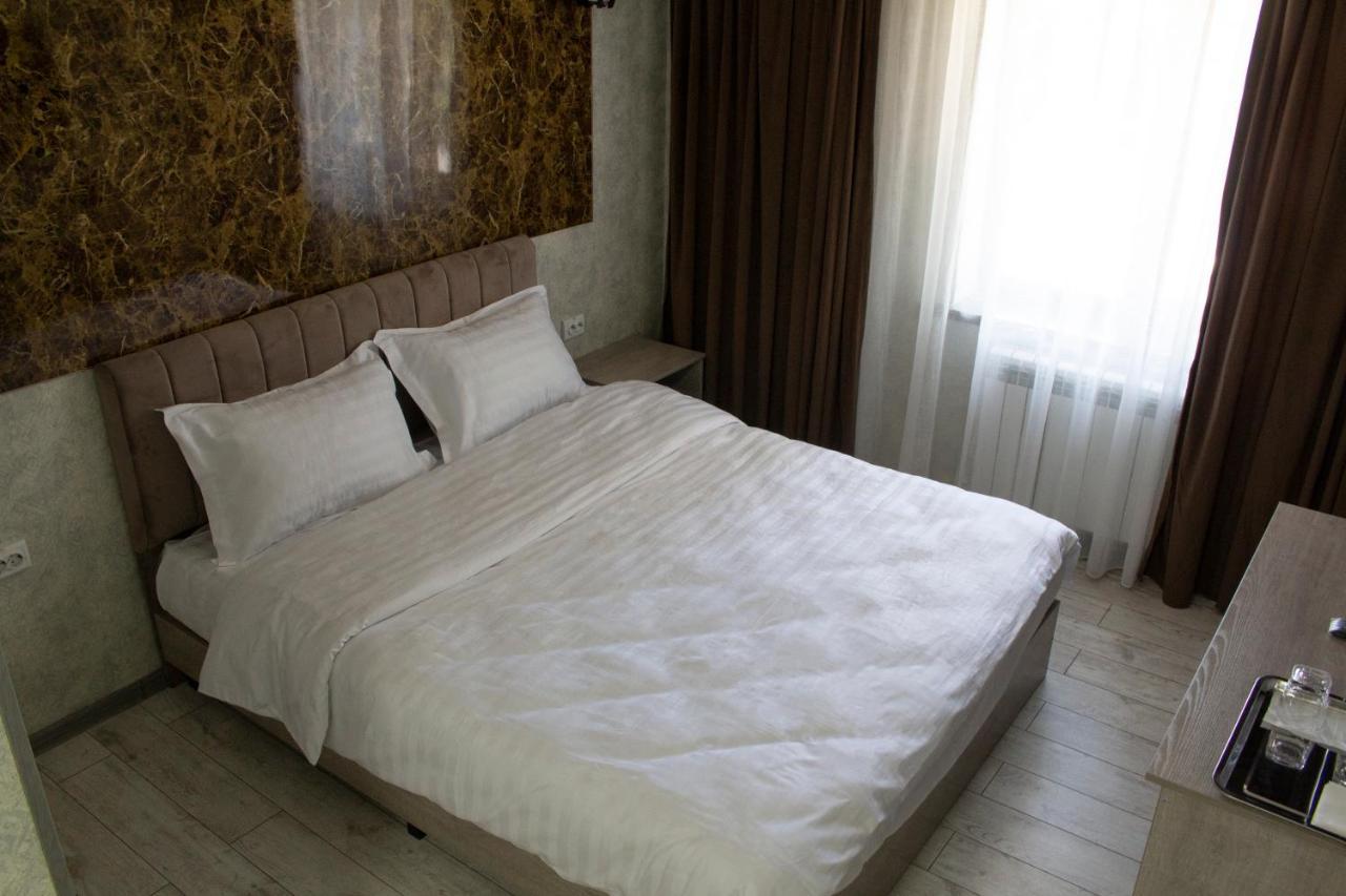 Artist Regenci Hotel Taschkent Exterior foto